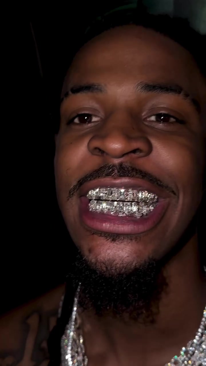 JA Morant Gets 250K Diamond Grills During Offseason