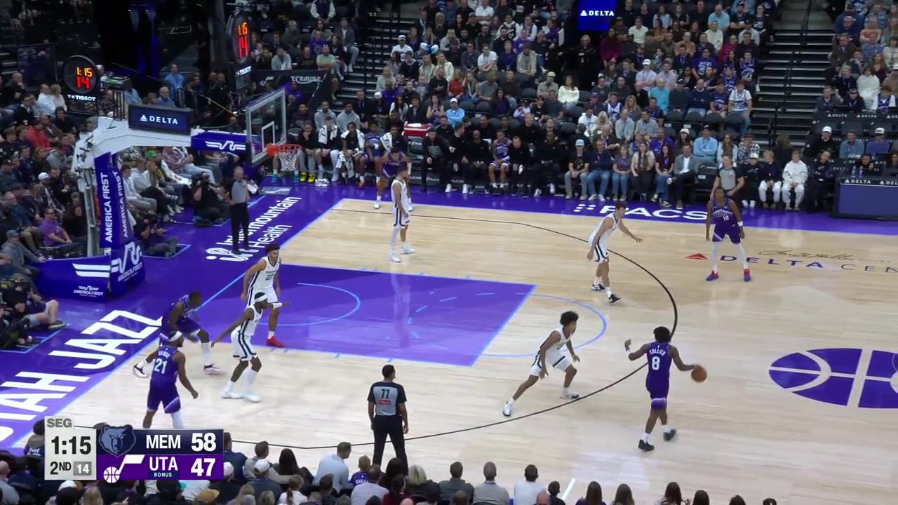 Ace Bailey banks in the pullup 3 in Cameron Boozer's face to be… - NBAclips