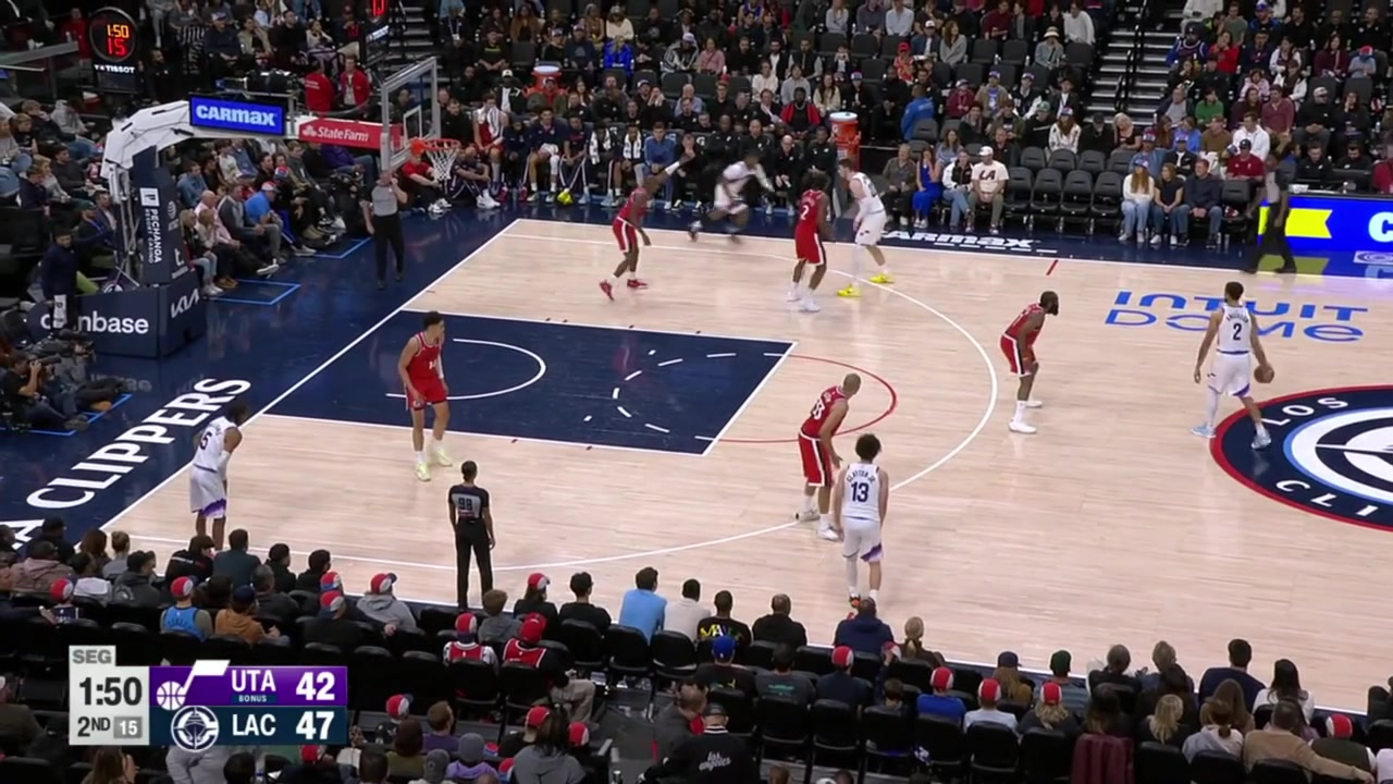 Kyle Anderson easily goes by James Harden and scores the lefty layup with a replay and shortly after tips in a missed shot He now got 16 points in the 1st half