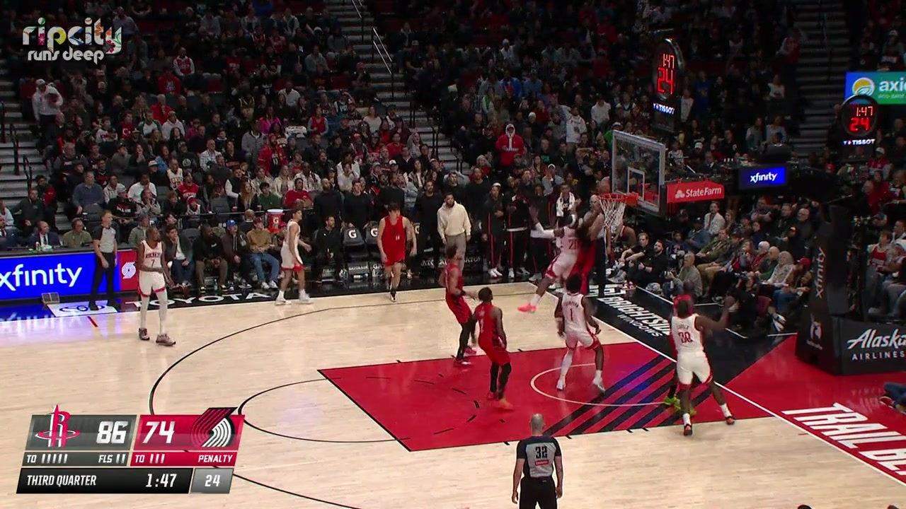 Duop Reath blocks Josh Okogie's corner 3-point attempt and later blocks Dorian Finney-Smith corner 3 with replays