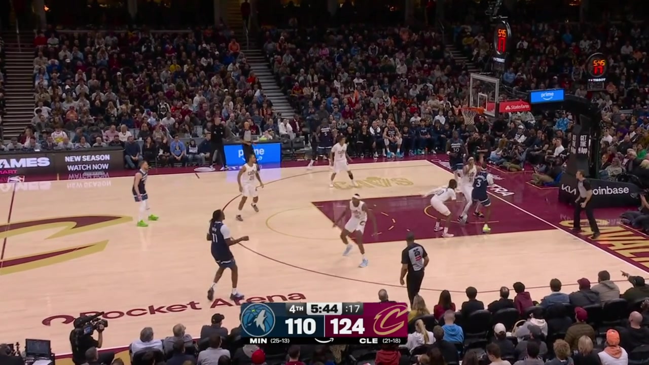 Jarrett Allen rejects Julius Randle's dunk attempt and then finishes the dunk on him at the other end for the And-1 with replays