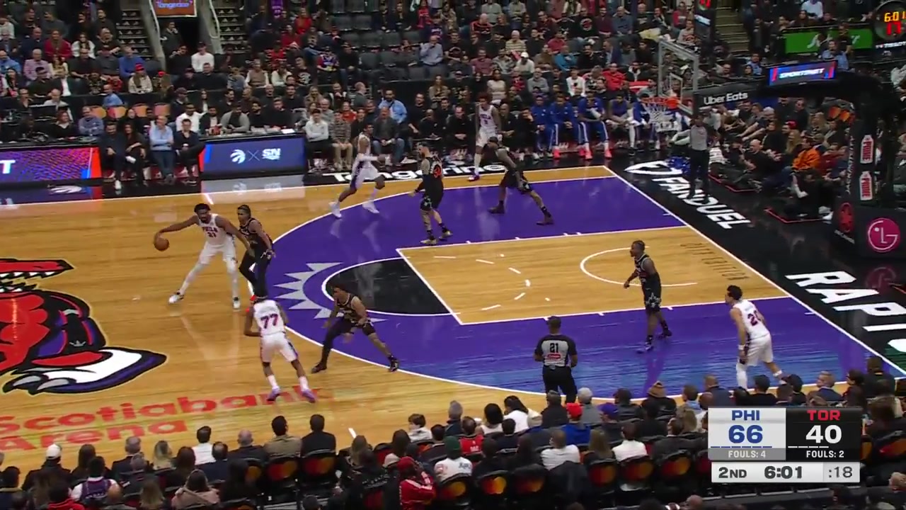 Joel Embiid detonates with the MASSIVE slam over Sandro Mamukelashvili as the Sixers continue to build their huge lead