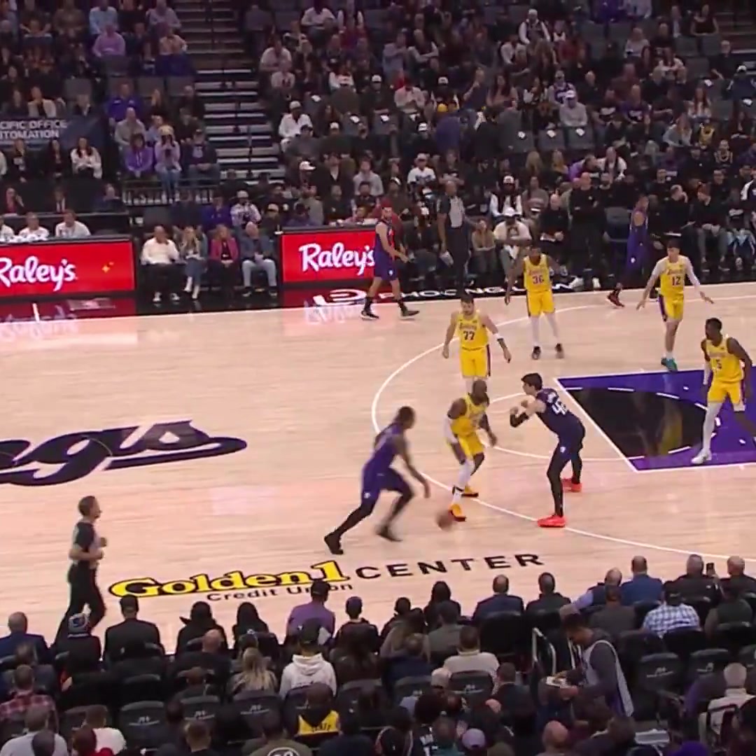 DeMar DeRozan Shows Off His Incredible Trade Value Against the Lakers 32 PTS on 76 TS and 6 AST with 0 TOs