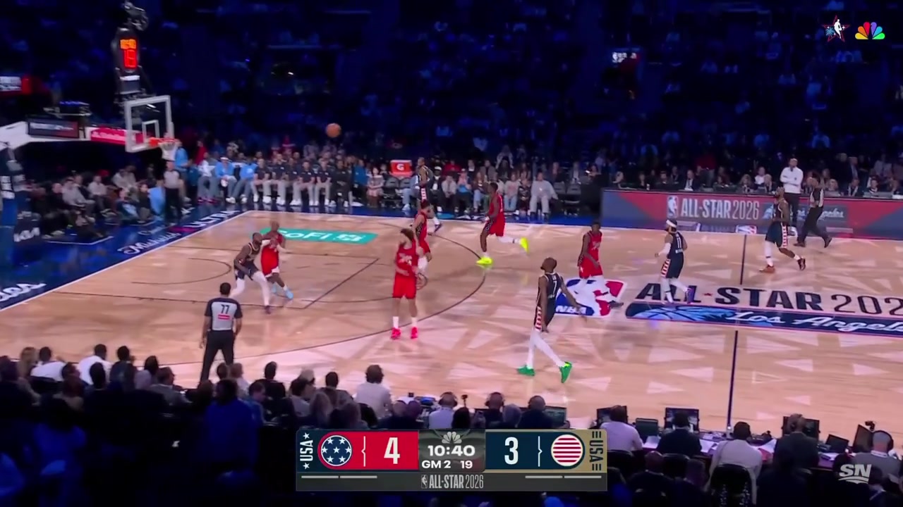 Jaylen Brown sinks the fadeaway jumper