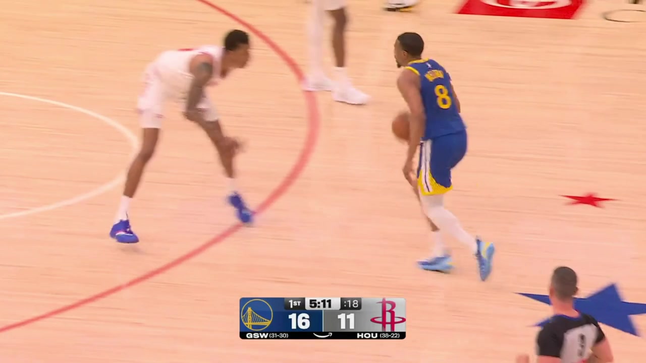 Draymond Green hits the corner 3 off the shooter's bounce with a replay