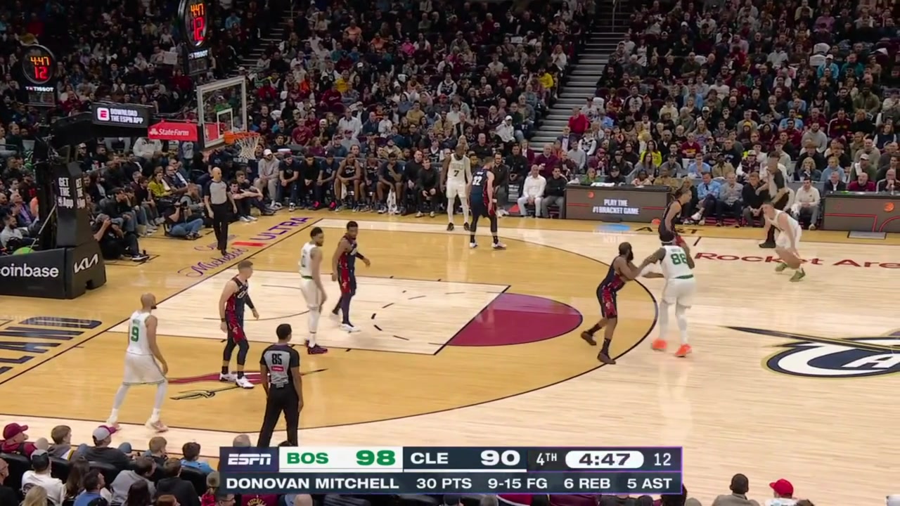 Payton Pritchard with back-to-back jumpers off the dribble in the 4th quarter and Jayson Tatum with the driving layup
