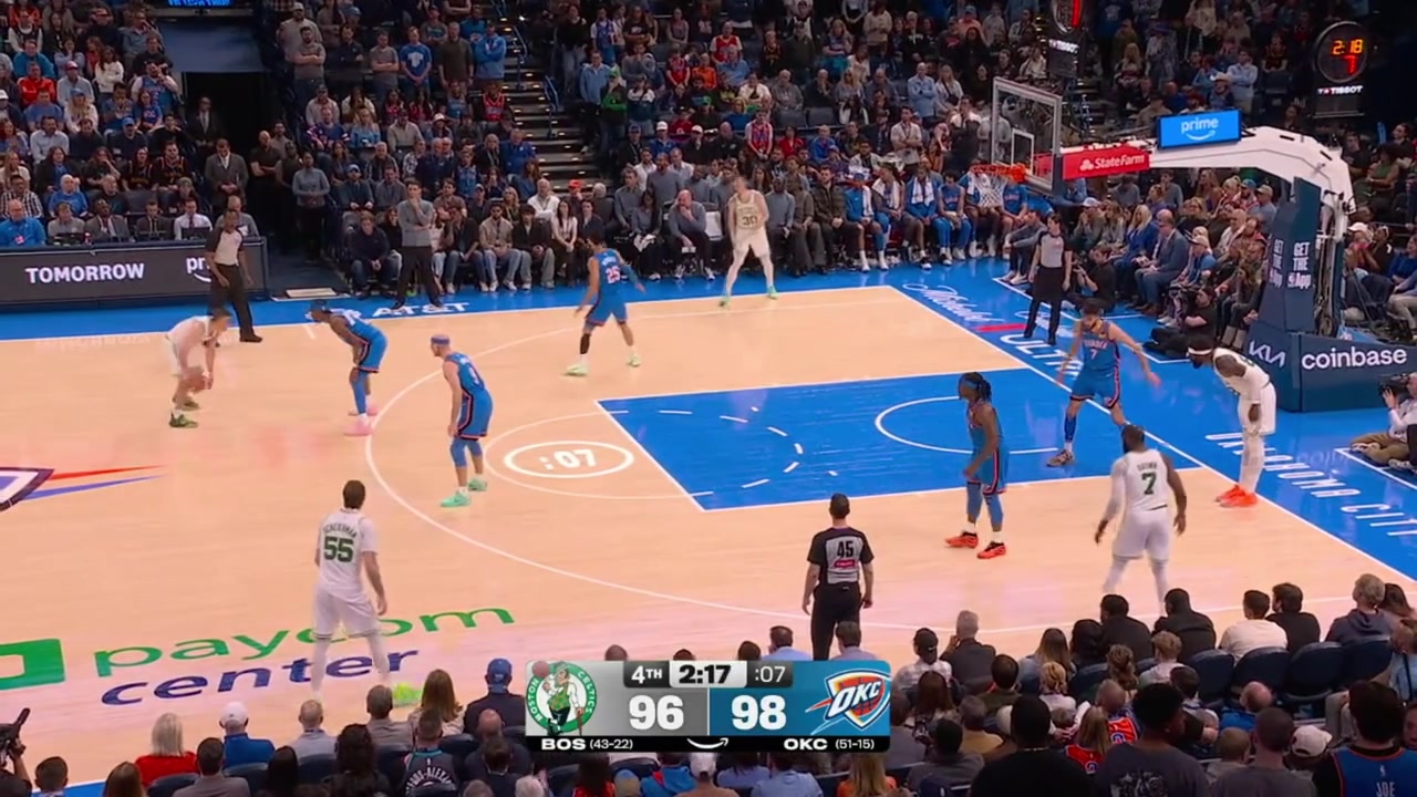 Payton Pritchard takes Shai Gilgeous-Alexander to a dance and makes the tough clutch long jumper over him