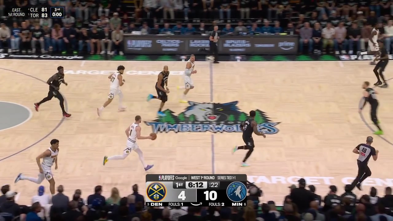 Rudy Gobert blocks Christian Braun gets the rebound and continues with the no look pass to Julius Randle for the cutting dunk with replays