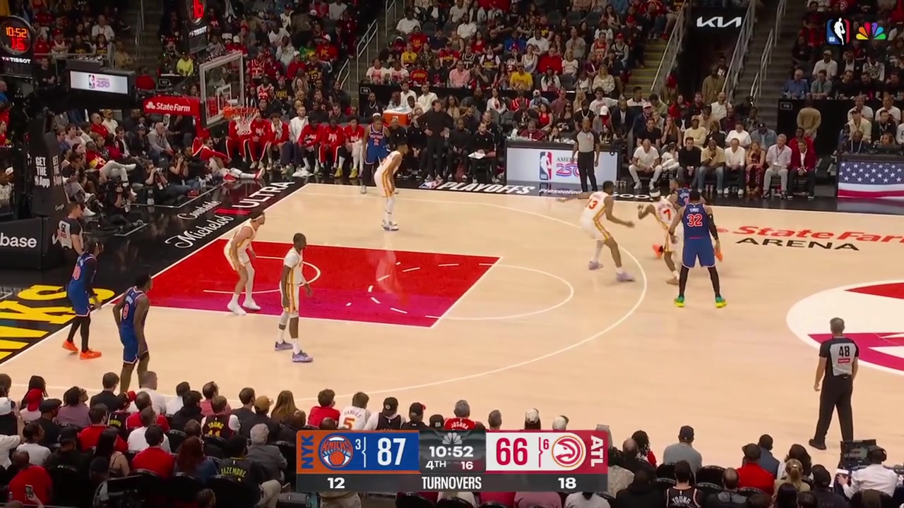 Karl-Anthony Towns finds OG Anunoby for the corner 3 giving him a triple-double