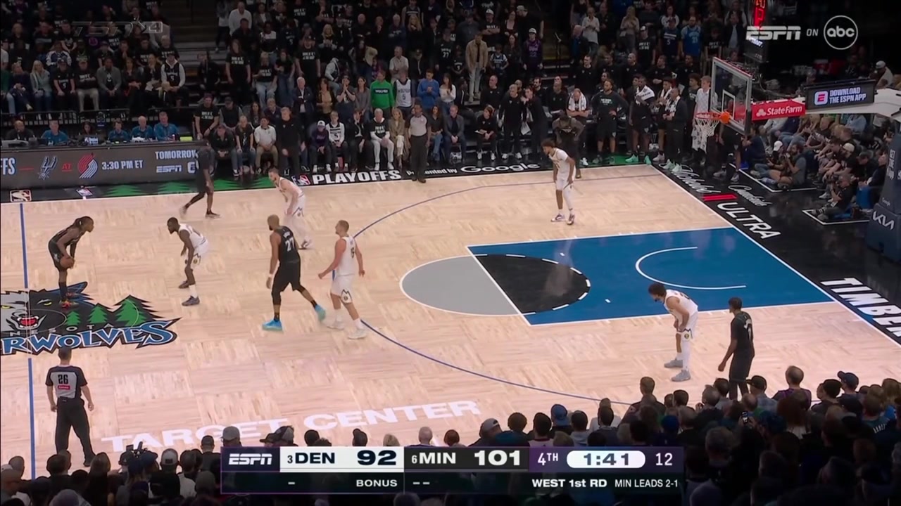 Ayo Dosunmu goes for the three BANG