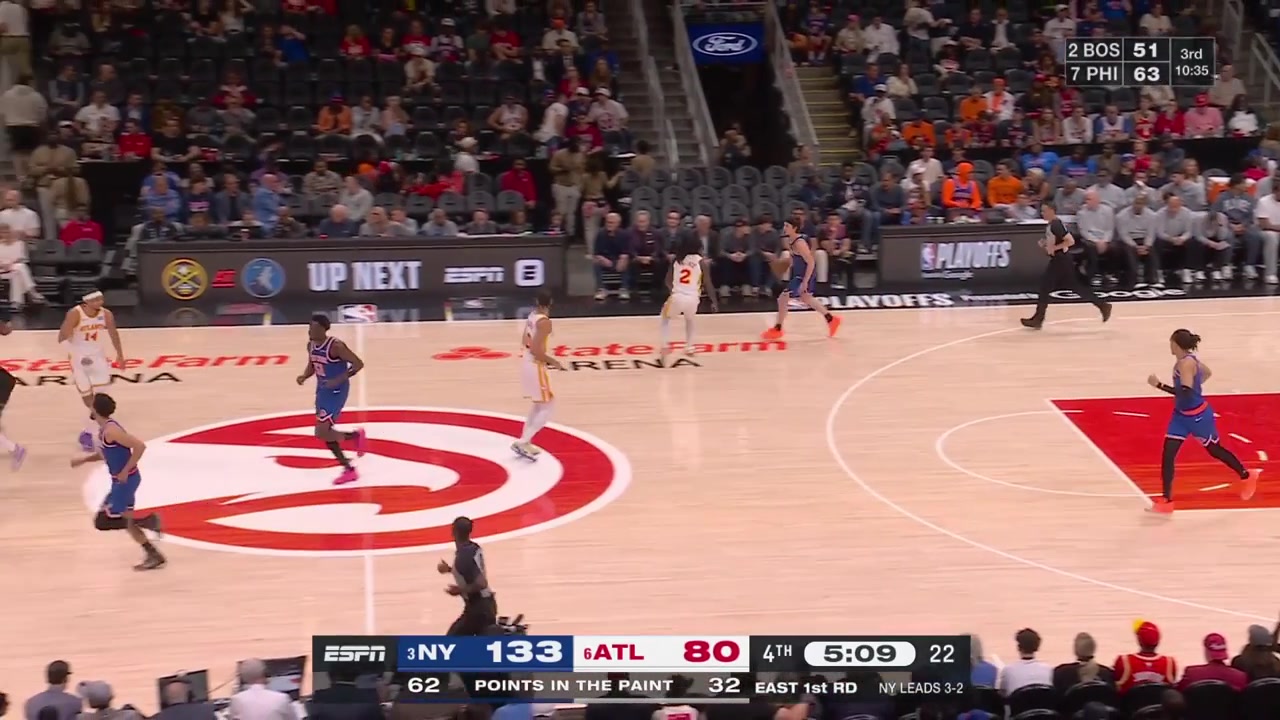 Keaton Wallace with the steal the fastbreak dunk and shortly after hits a jumper