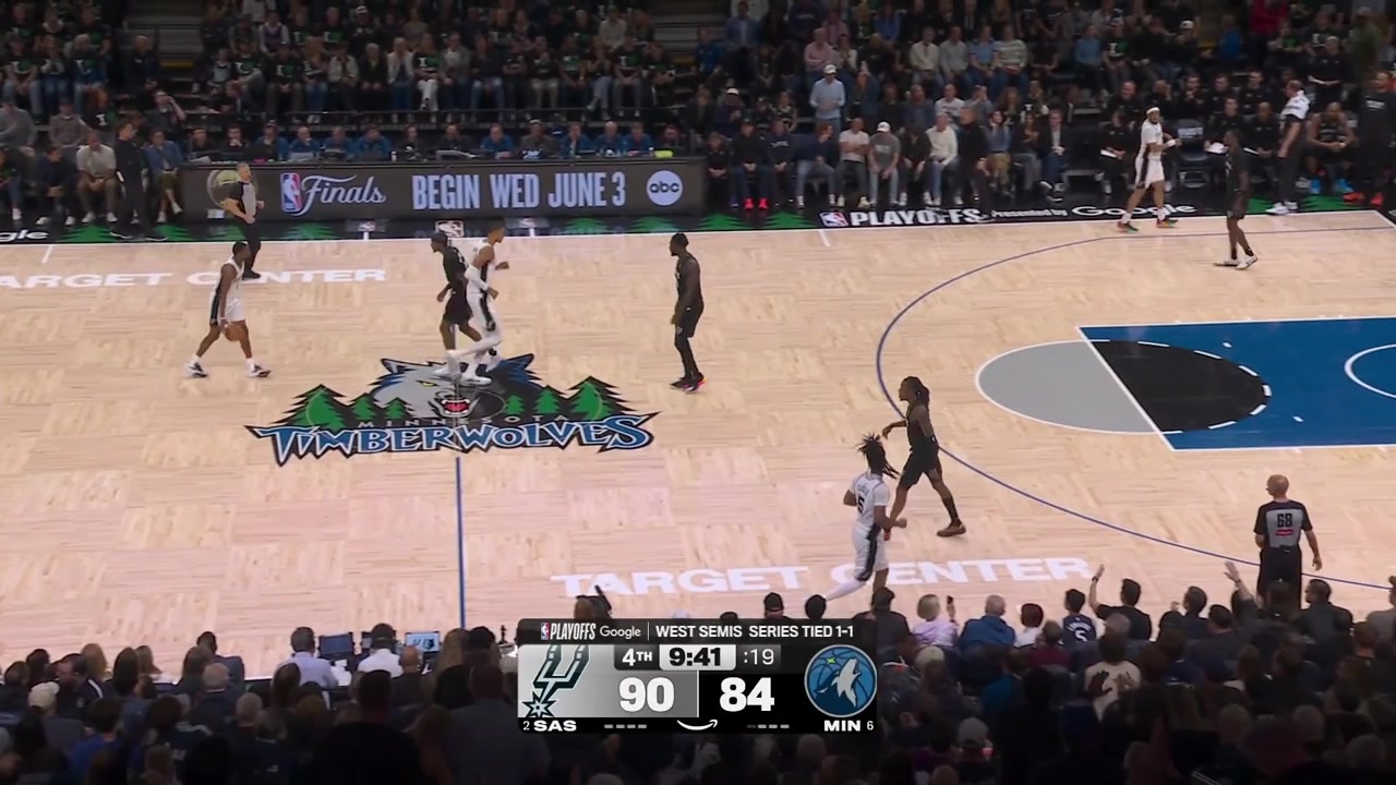 Victor Wembanyama taps the offensive rebound to himself and scores the putback and then he hits a 3-pointer to give him 32 points with replays
