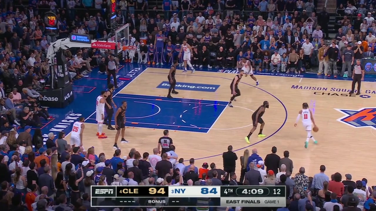 Brunson picks on Harden for a banker and a 3 Suddenly a 5 point game