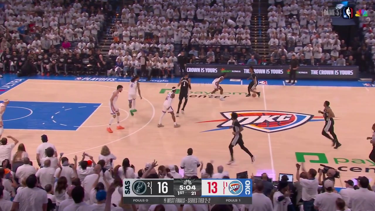 Lowlight Stephon Castle misses the wide open driving layup