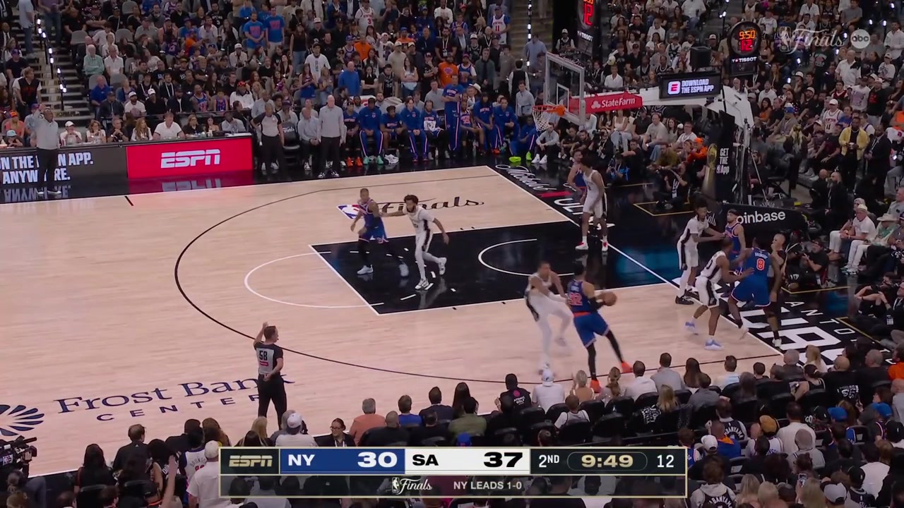 Karl-Anthony Towns goes around Victor Wembanyama dribbles and skips over the foot of Harrison Barnes for the driving two-handed dunk with replays