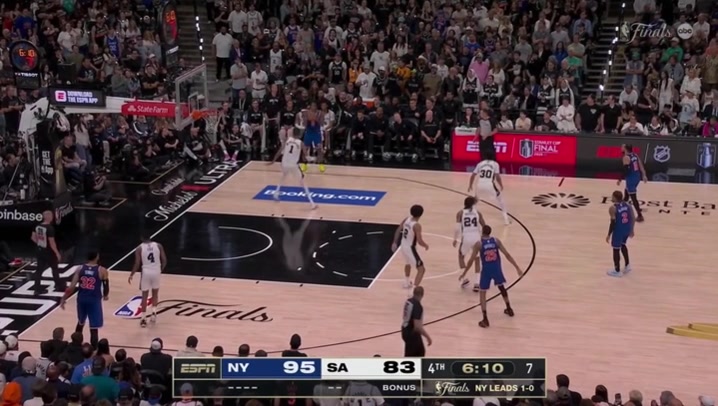 OG drives on Wembanyama and dunks it over him