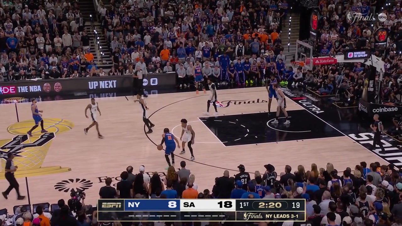 Jalen Brunson hits the jumper over Dylan Harper