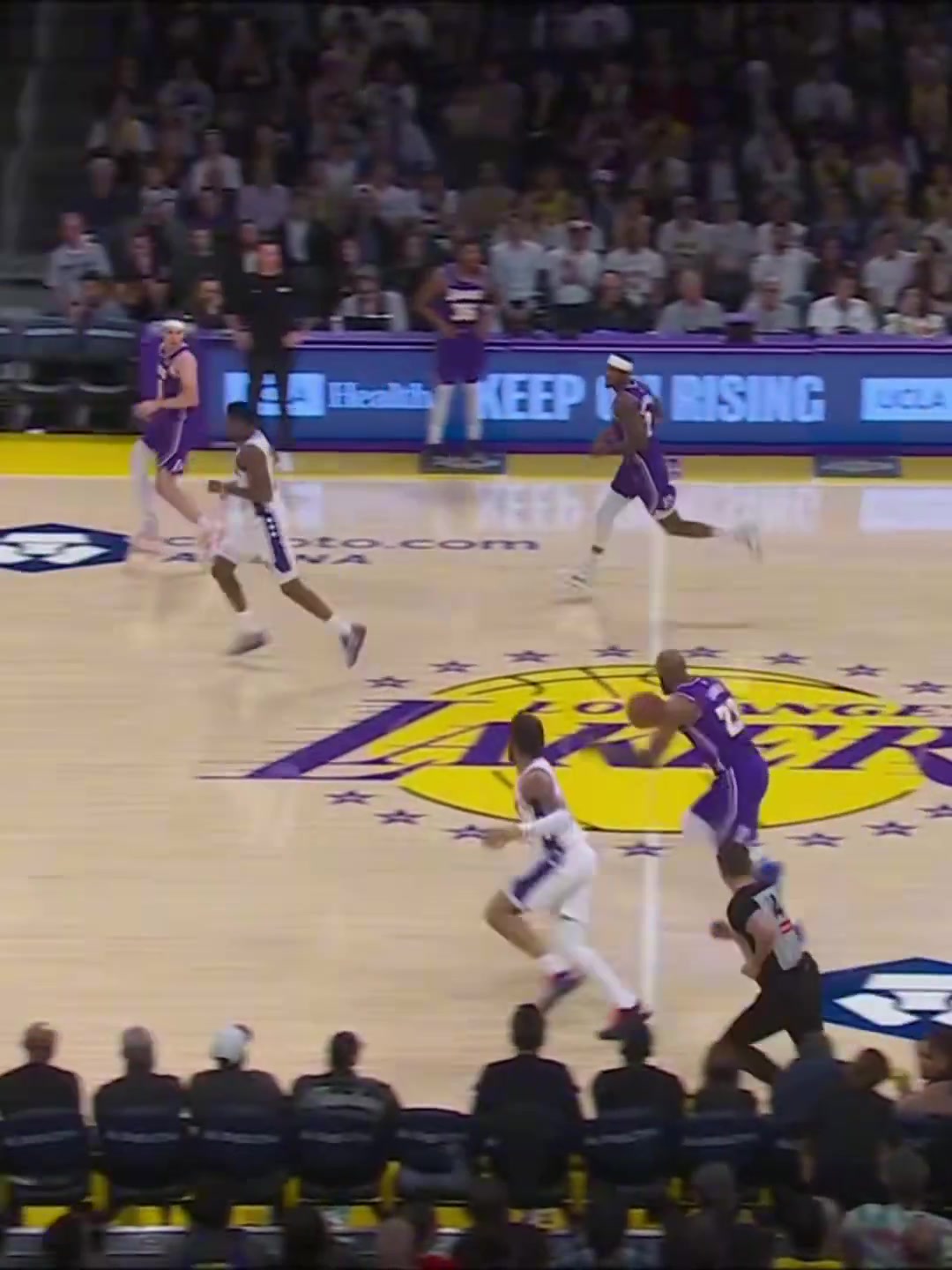 LeBron James Year 23 Dunk Reel After Early-Season Sciatica