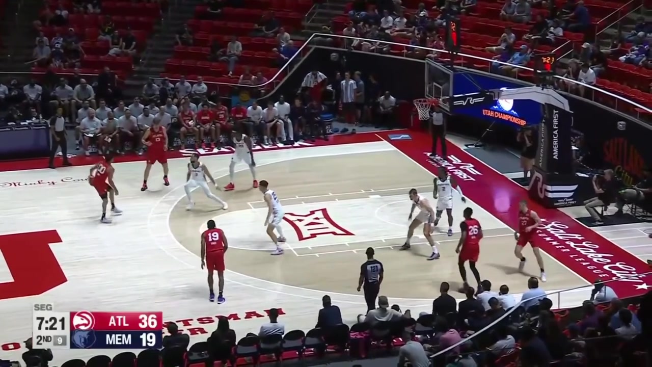 Kobe Knox the younger brother of Kevin Knox II with the putback layupZach Cleveland with the steal in the backcourt the great hustle and the beautiful pass to Carson Cooper for the layup with a replay
