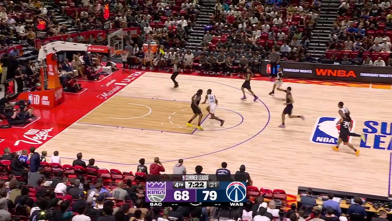 Emanuel Sharp with the 3-pointer and Jonathan Mogbo blocks Ruben Nembhard Jr at the other end with replays