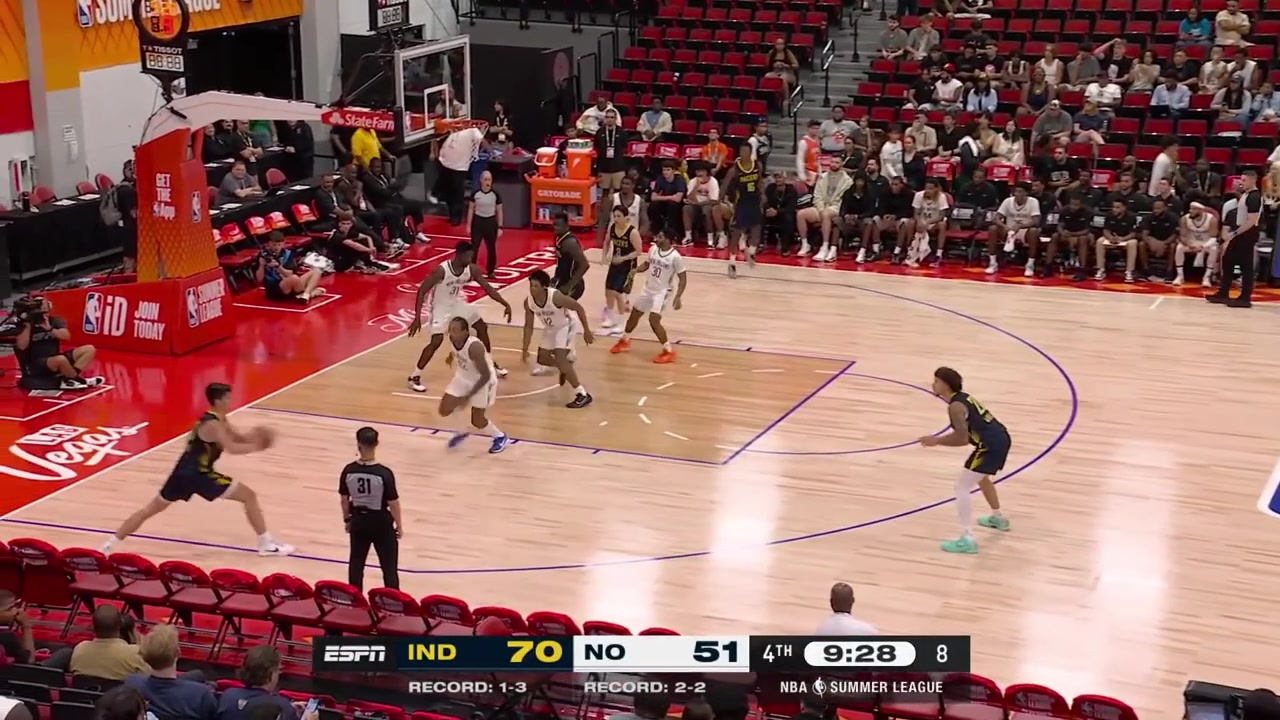 Yuki Kawamura finds M J for the corner 3Yuki's 10th assist of the game