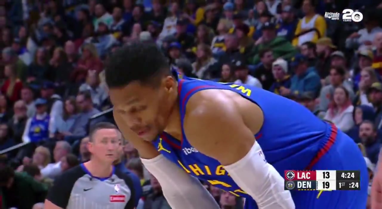 Westbrook recommends Zubac he box out He does not listen