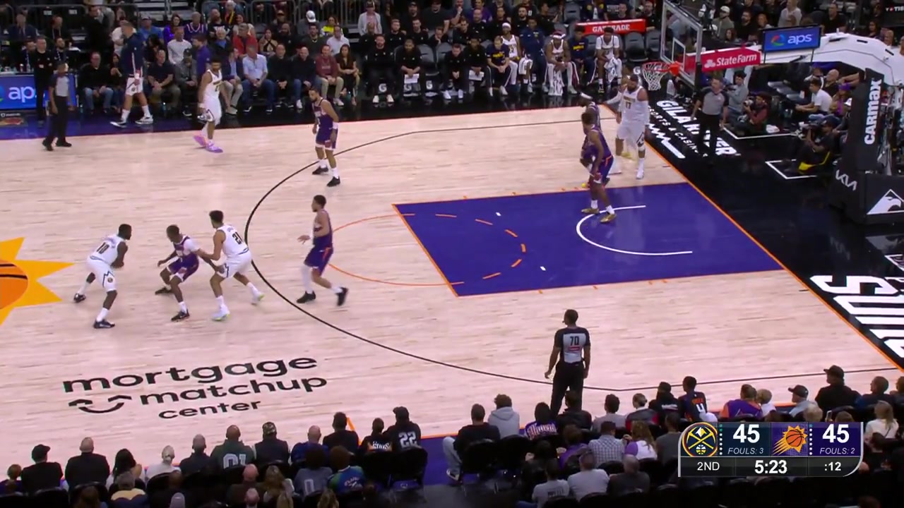 Tim Hardaway Jr hits his fourth three-pointer