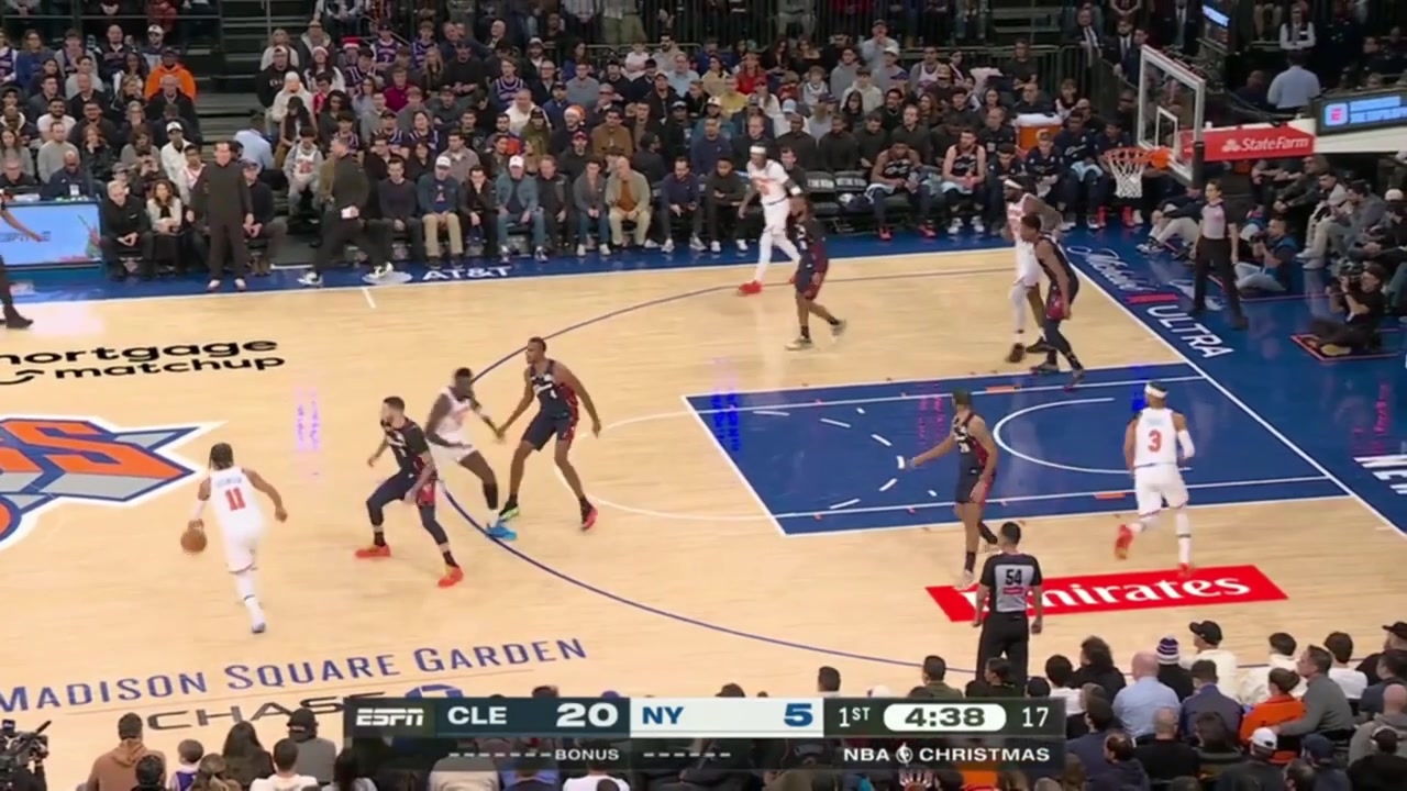 Jalen Brunson hits the 4 point play over Lonzo Ball upgraded to a flagrant for a reckless close out