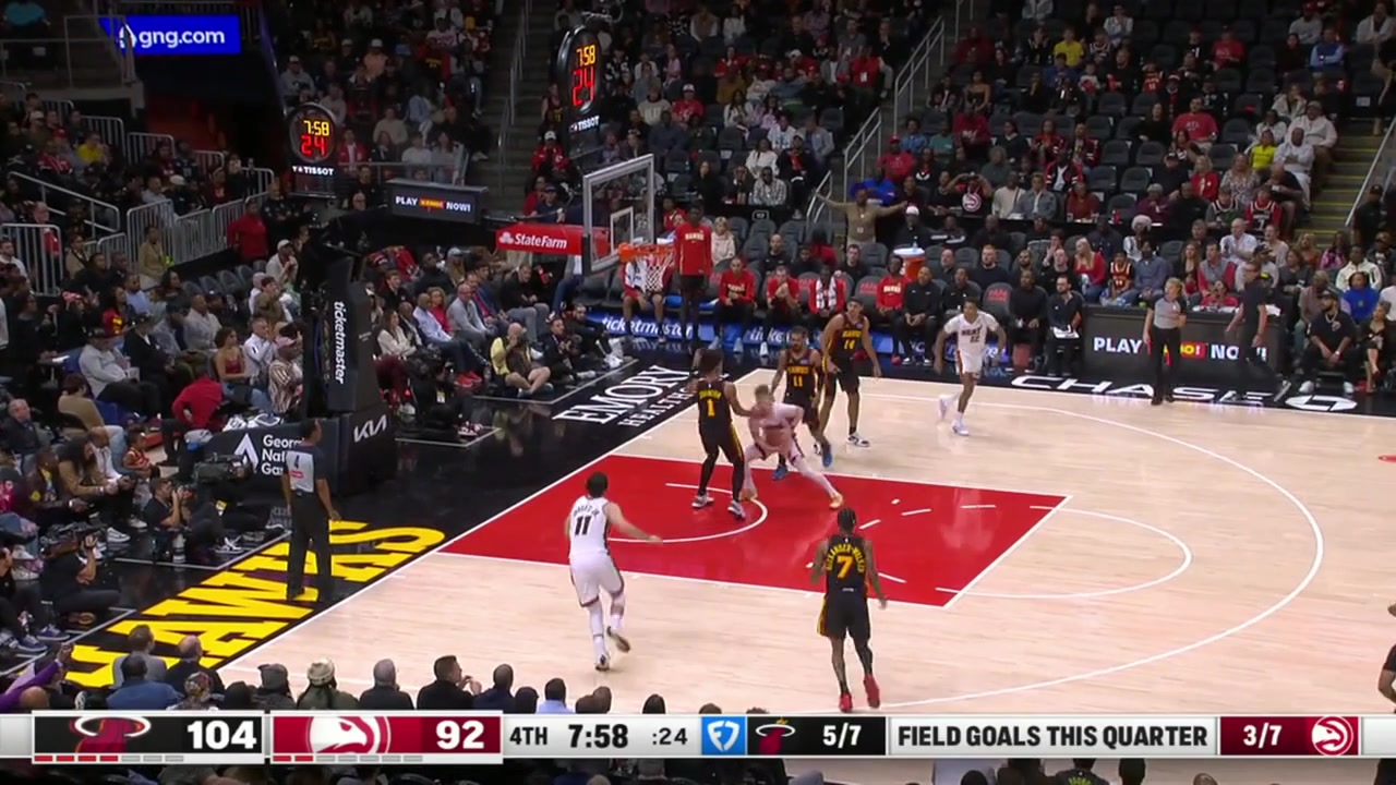 Asa Newell has an easy dunk after a couple smoked layups by Heat