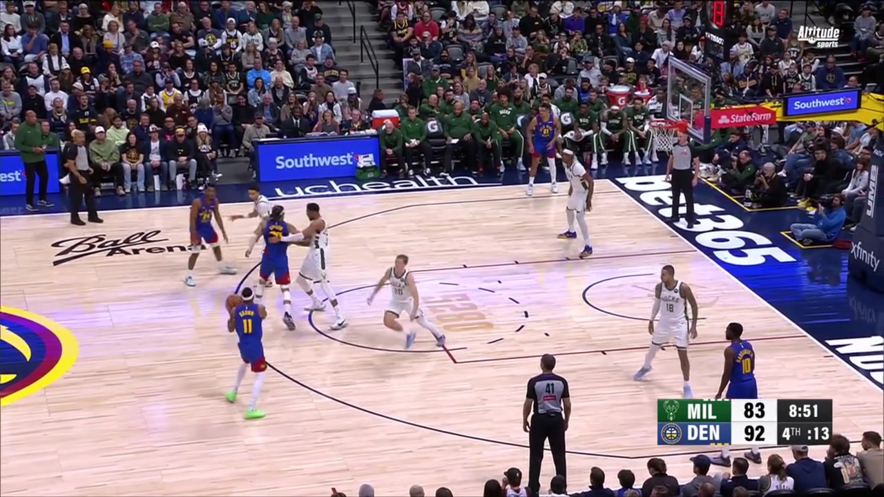Aaron Gordon hits the tough turnaround and gets the foul on Giannis