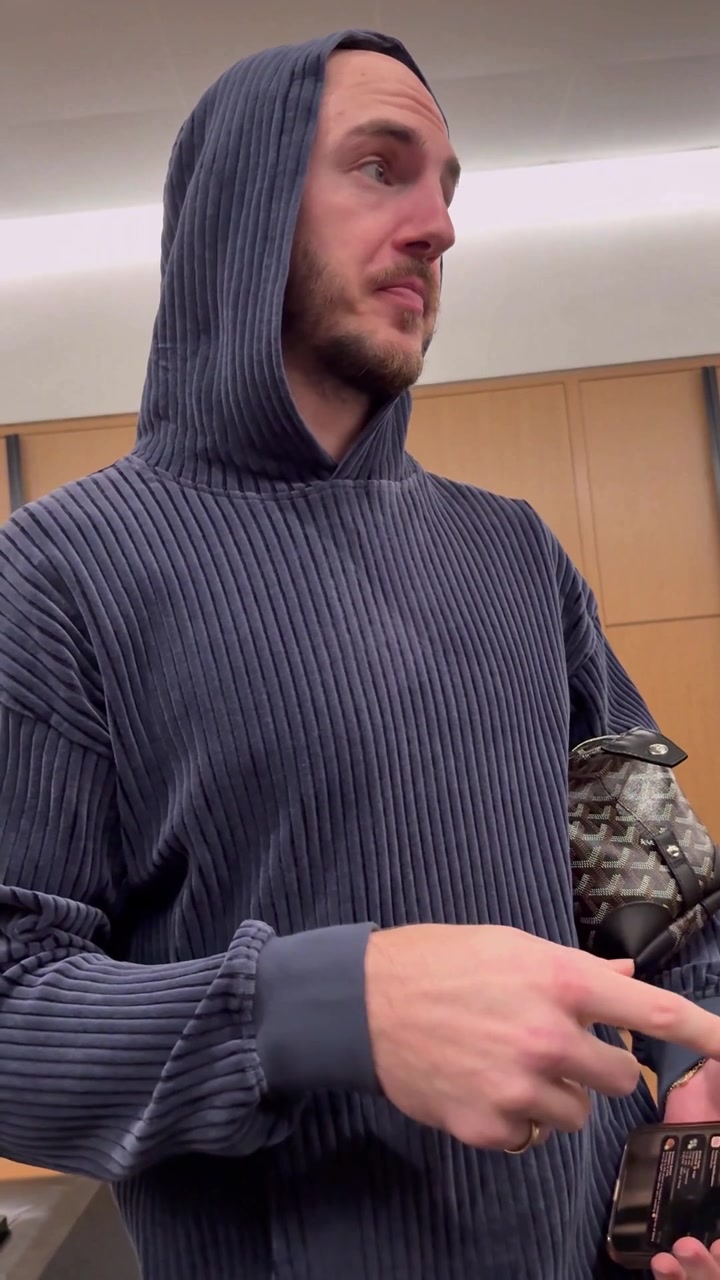 Alex Caruso on defending Wemby Offensively hes still really rawjust working earlyhis length is an issue but hes not as strong as a Giannis like a Jokic Sengun KD eventhats something you have to use to your advantage