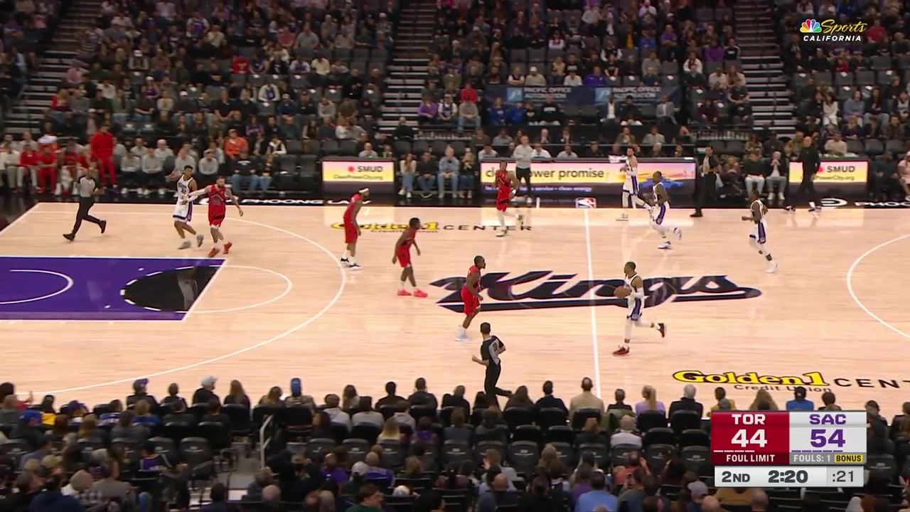 Dylan Cardwell with the alley-oop dunk and then the Spiderman celly with replays