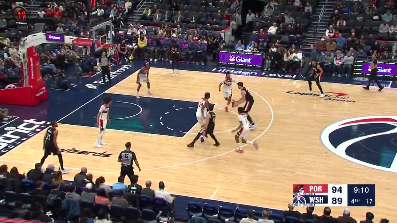 Alex Sarr rejects a Donovan Clingan shot bringing his block total to five for the night