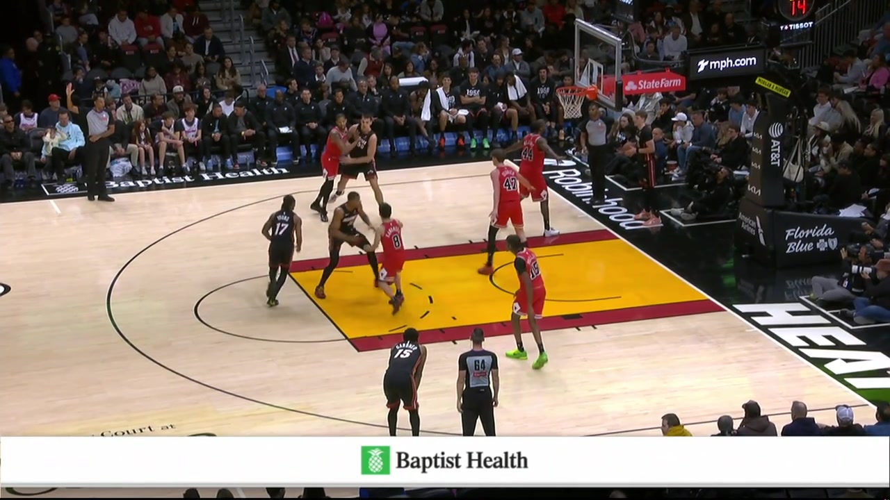 The rookie Vladislav Goldin with the powerful one-handed slam for his first points in the NBA with replays He also scored a lefty hook He was a teammate of Danny Wolf in Michigan btw