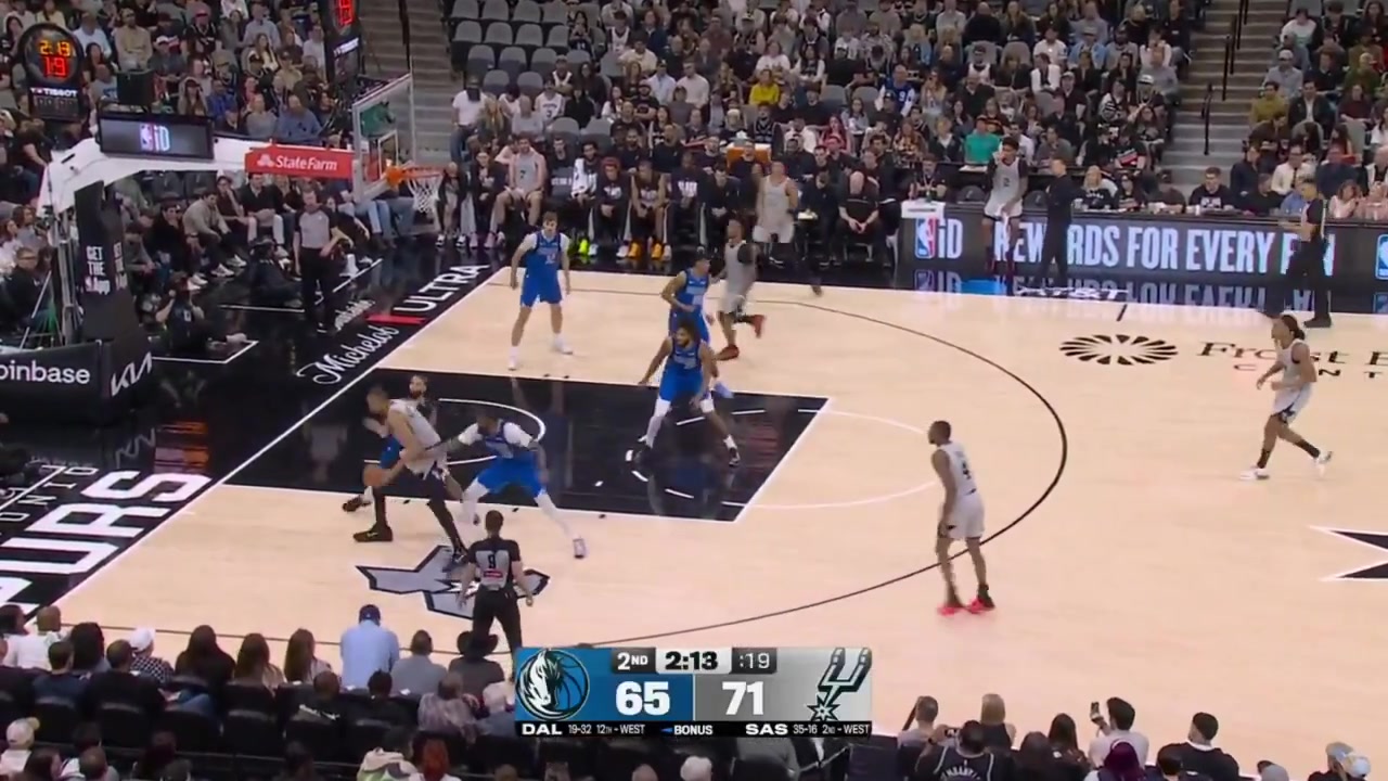 Carter Bryant with the 3-pointerm the block and Victor Wembanyama with the fastbreak dunk Bryant another block and Wembanyama blocks Naji Marshall's shot attempt with his fingertips