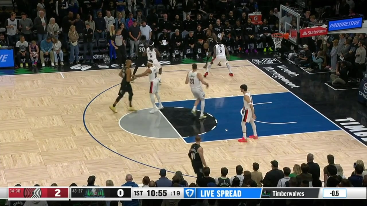 Rudy Gobert with the alley-oop dunk off a lob by Julius Randle and then bullies Donovan Clingan to the rim and finishes with the lefty dunk over him with replays