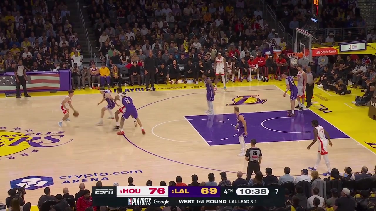 Amen Thompson hits his second corner 3 of the night putting the Rockets up 10