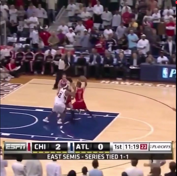 15 years ago Derrick Rose dropped a playoff career high 44 points