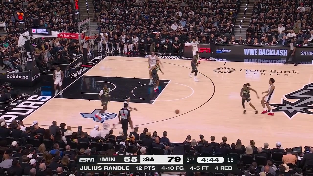 The Wolves are having Champagnie problemsJulian Champagnie hits a corner 3 blocks Anthony Edwards' layup and then hits another triple to put the Spurs up 30