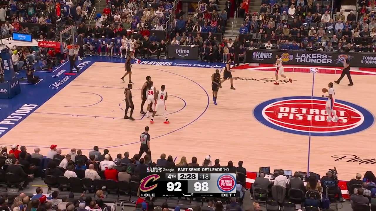 Cade Cunningham hits the step back 3 over Max Strus to put the Pistons up 9 with 2 minutes remaining in regulation