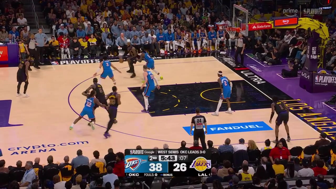 Lebron gets to the line to score the Lakers' first two points of the quarter at the 538 mark with replay of Jared McCain's transition layup included