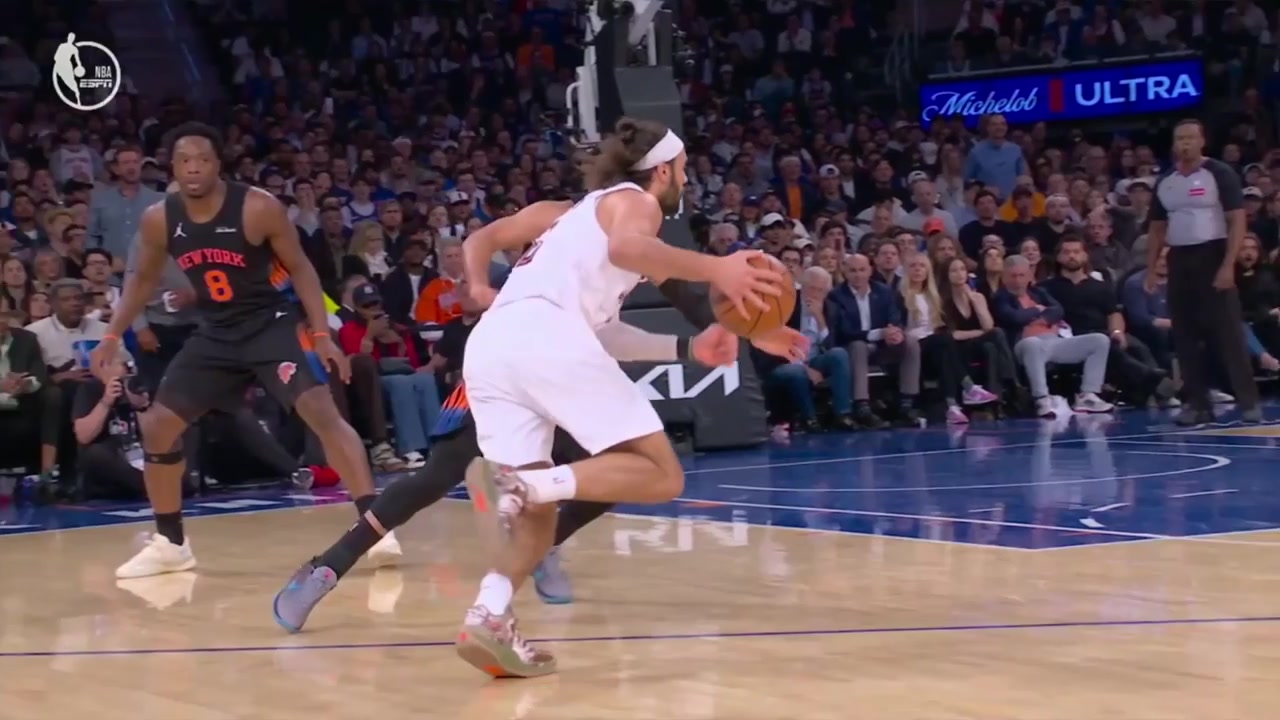 Brunson draws a charge