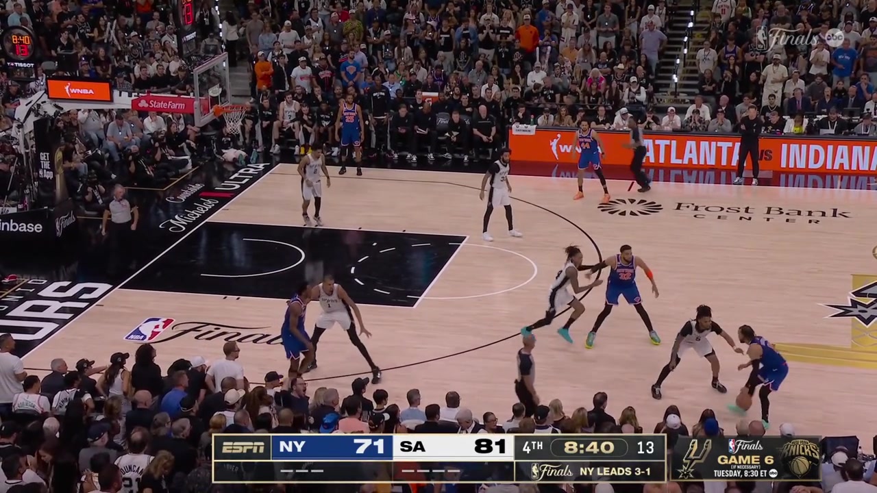 Injury Landry Shamet scores the layup on Julian Champagnie and lands awkwardly starts limping as Dylan Harper scores at the other endHe tries a 3-pointer before fouls and heading to the locker room