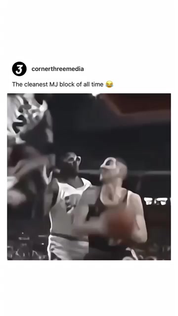 Michael Jordan showing off the classy 90s defence