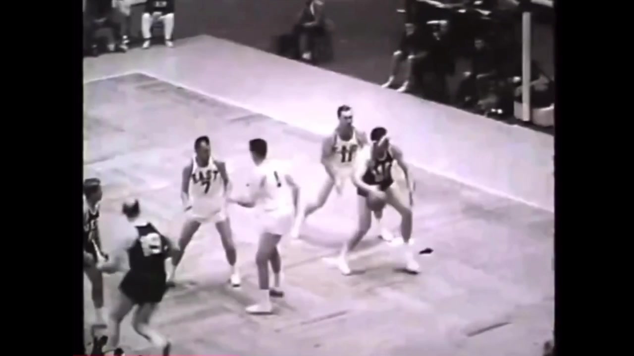 39 year old George Mikan gets buckets at the 1964 NBA Old Timers All Star Game