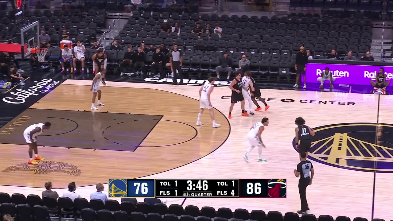 Tre Donaldson finds Ryan Conwell for the corner 3 with a replay26 Points for Conwell