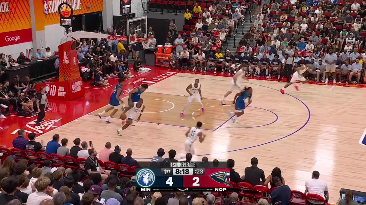 Markquis Nowell with the flashy no-look dime to Hunter Dickinson for the banked-in shot and then hits a 3-pointer from way downtown with replays
