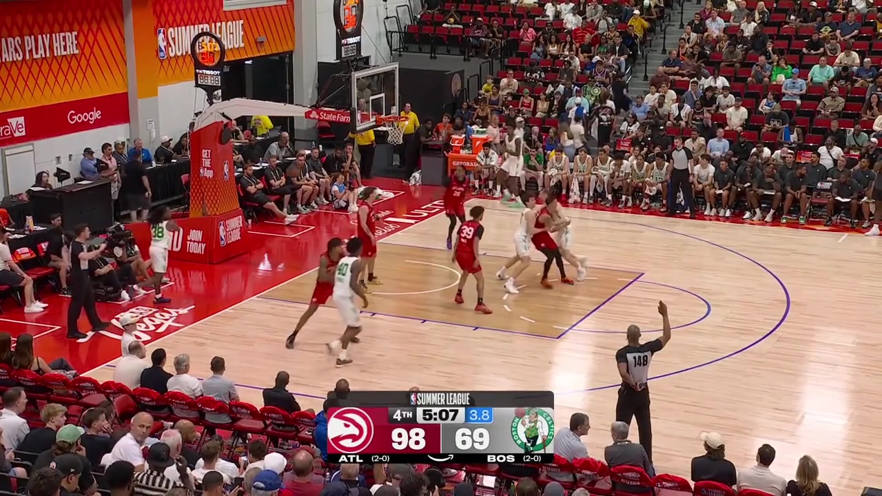 Chauncey Wiggins with the corner 3 Caleb Grill with the logo 3 in the defender's face Nick Pringle with the rebound and the dunk Daveon Thomas steals the inbound and scores and Hank Morgan with the 3-pointer