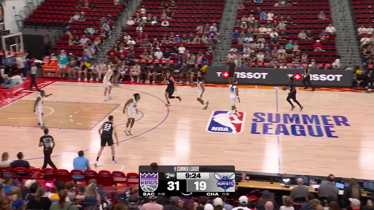 Emanuel Sharp with the 3-pointer off the offensive rebound and pass by Elias Ralph and shortly after Sharp with a beautiful dish to Ralph for the cutting dunk with replays
