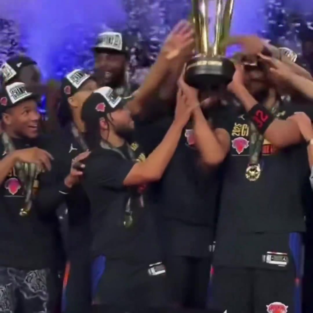 The moment it was evident that the Knicks were going to plug their way to the championship